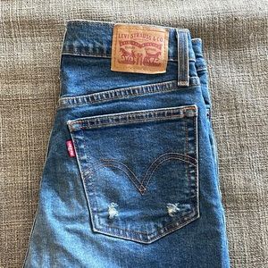 Medium wash Levi jeans